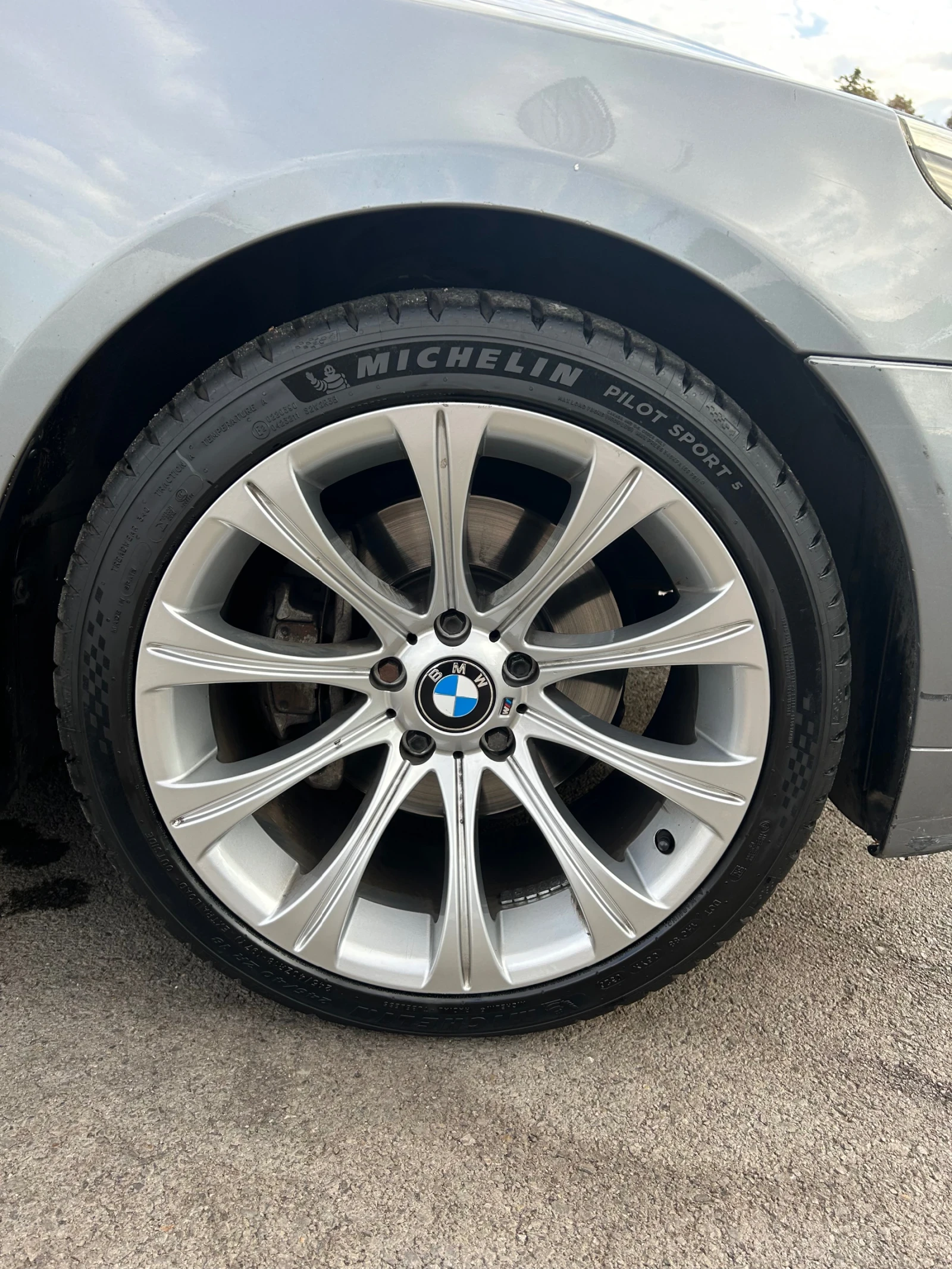 BMW 530, снимка 15 - Автомобили и джипове - 56156019