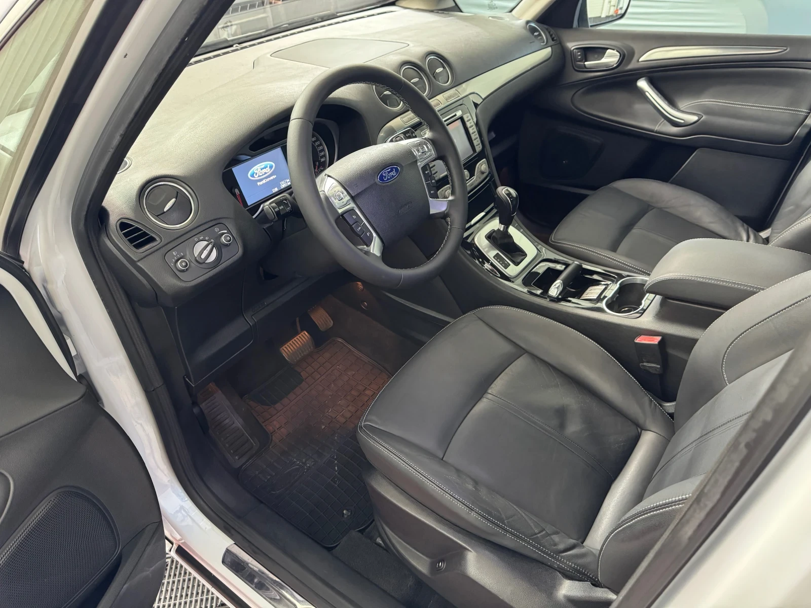 Ford S-Max 2.0 i 203 к.с. | TITANIUM | 139.000 km, снимка 9 - Автомобили и джипове - 56334464