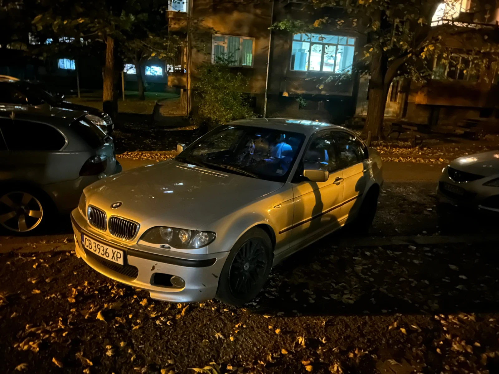 BMW 330, снимка 12 - Автомобили и джипове - 56492963