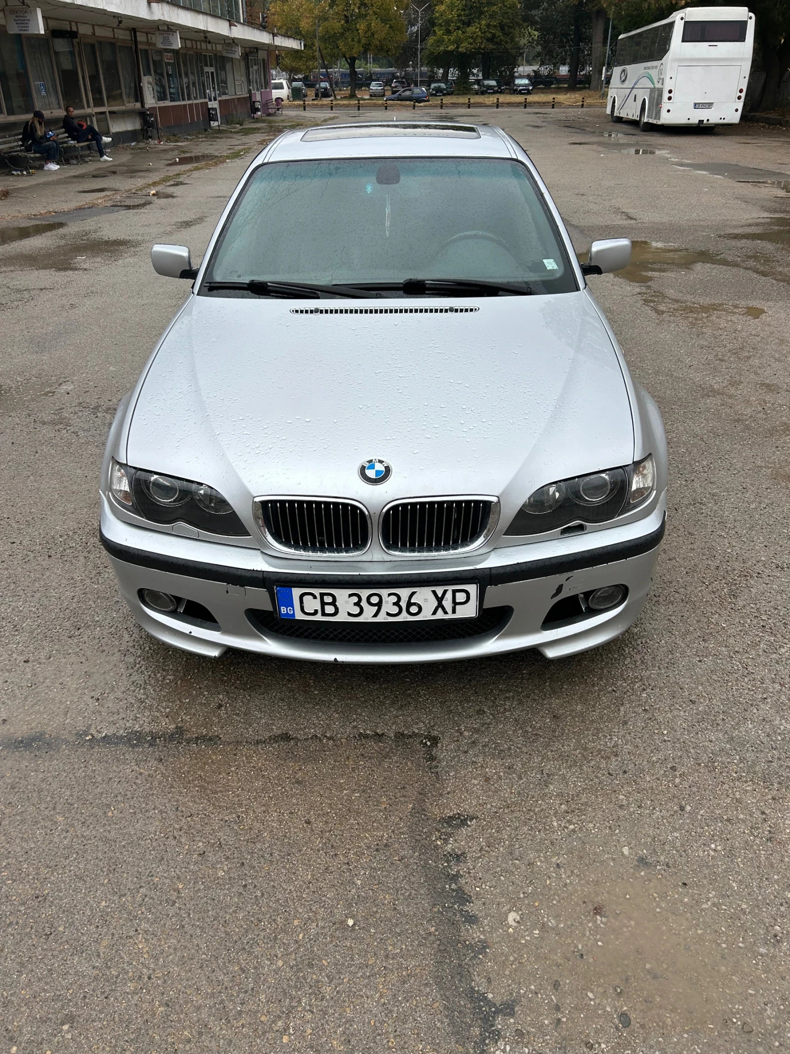 BMW 330, снимка 2 - Автомобили и джипове - 56492963