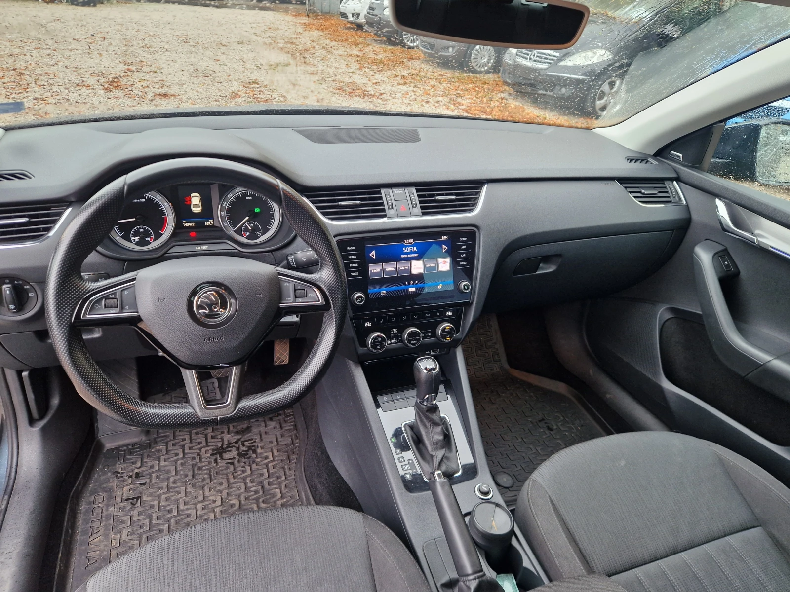 Skoda Octavia 2.0tdi, снимка 11 - Автомобили и джипове - 56735012
