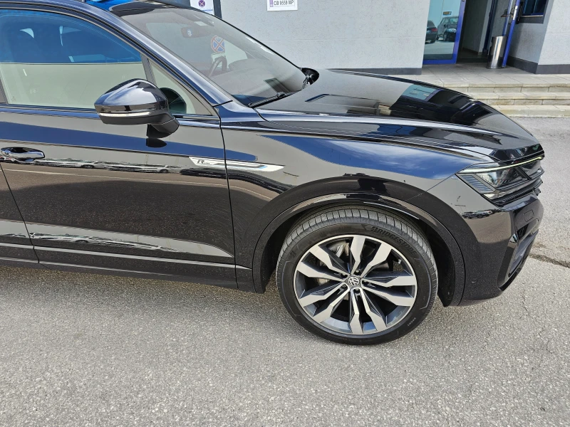 VW Touareg, снимка 9 - Автомобили и джипове - 48382231