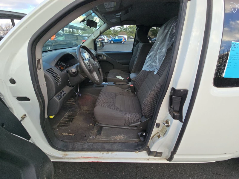 Nissan Frontier SV Extended Cab Long Bed, снимка 6 - Автомобили и джипове - 48337832