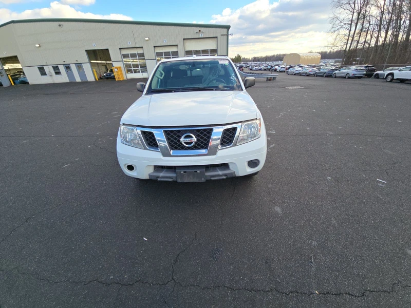 Nissan Frontier SV Extended Cab Long Bed, снимка 1 - Автомобили и джипове - 48337832