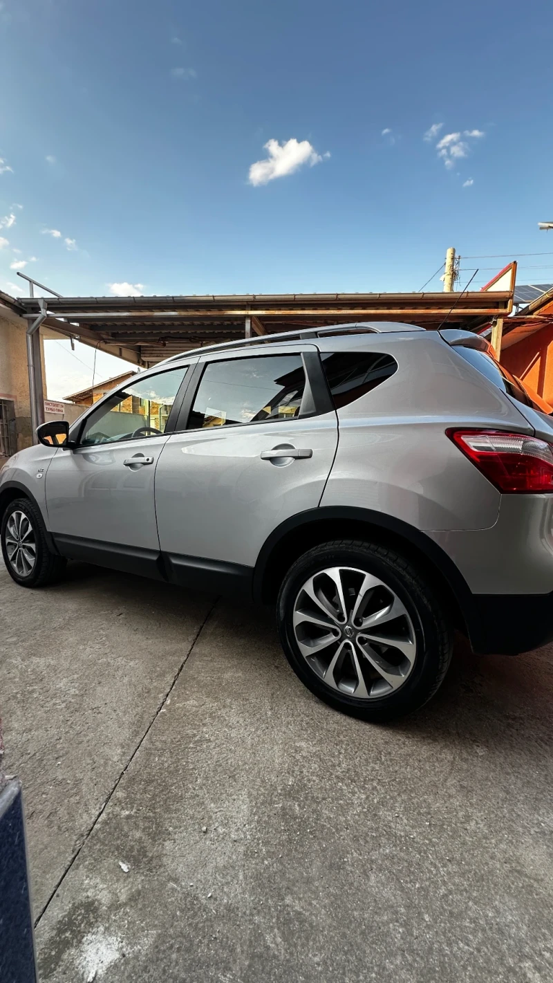 Nissan Qashqai 2.0 dci, снимка 4 - Автомобили и джипове - 51102034