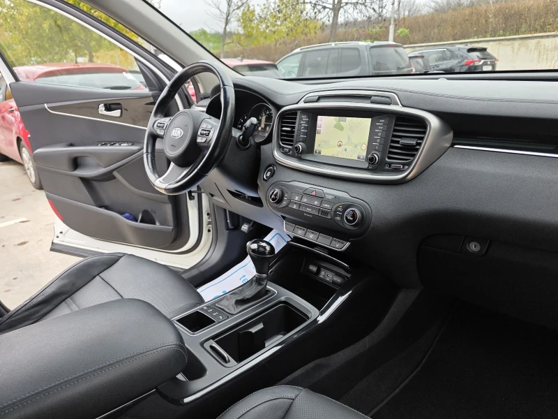 Kia Sorento 2.2-200kc REBEL 4X4, снимка 14 - Автомобили и джипове - 52480460