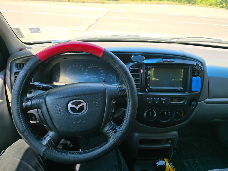 Mazda Tribute, снимка 5 - Автомобили и джипове - 53230749