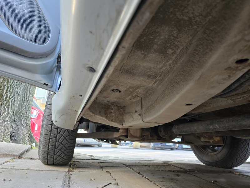 Mazda Tribute, снимка 13 - Автомобили и джипове - 53230749