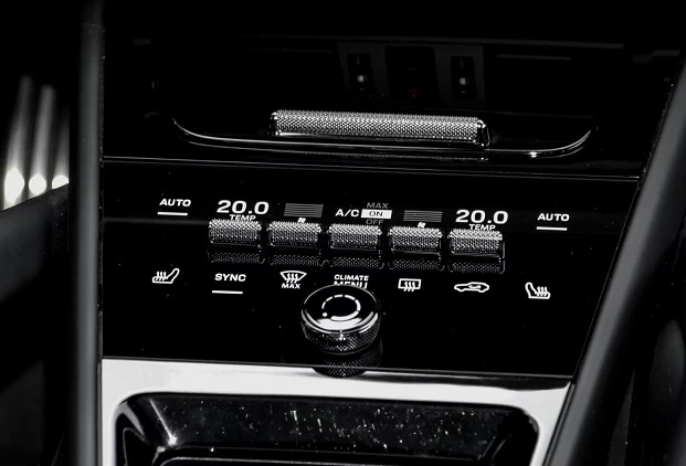 Porsche Cayenne S E-Hybrid = Sport Package = Гаранция, снимка 10 - Автомобили и джипове - 55687555
