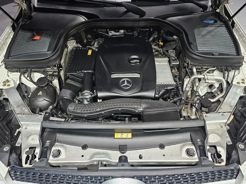 Mercedes-Benz GLC 300 4MATIC, снимка 6 - Автомобили и джипове - 55923301