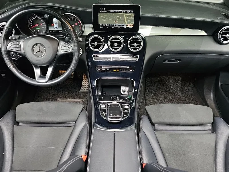 Mercedes-Benz GLC 300 4MATIC, снимка 7 - Автомобили и джипове - 55923301