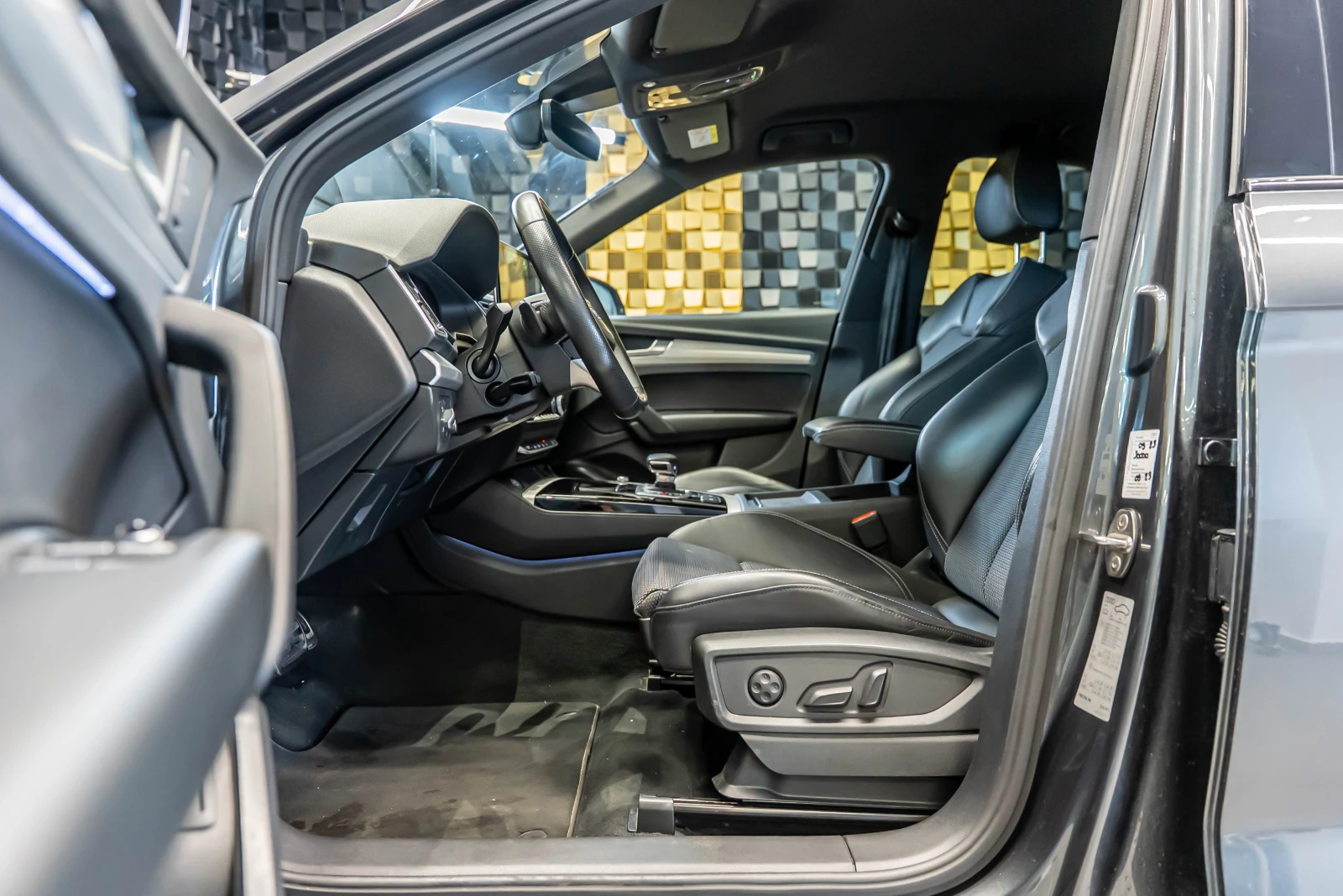 Audi Q5 Sportback 40TDI Quattro - изображение 8