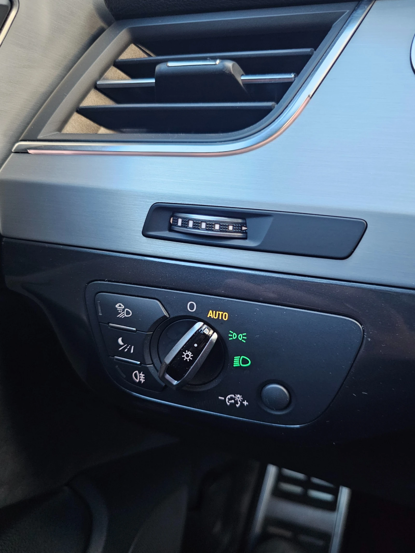 Audi SQ7 4.0TDI * Carbon Ceramic* Matrix, Night Vision,  | Mobile.bg   17