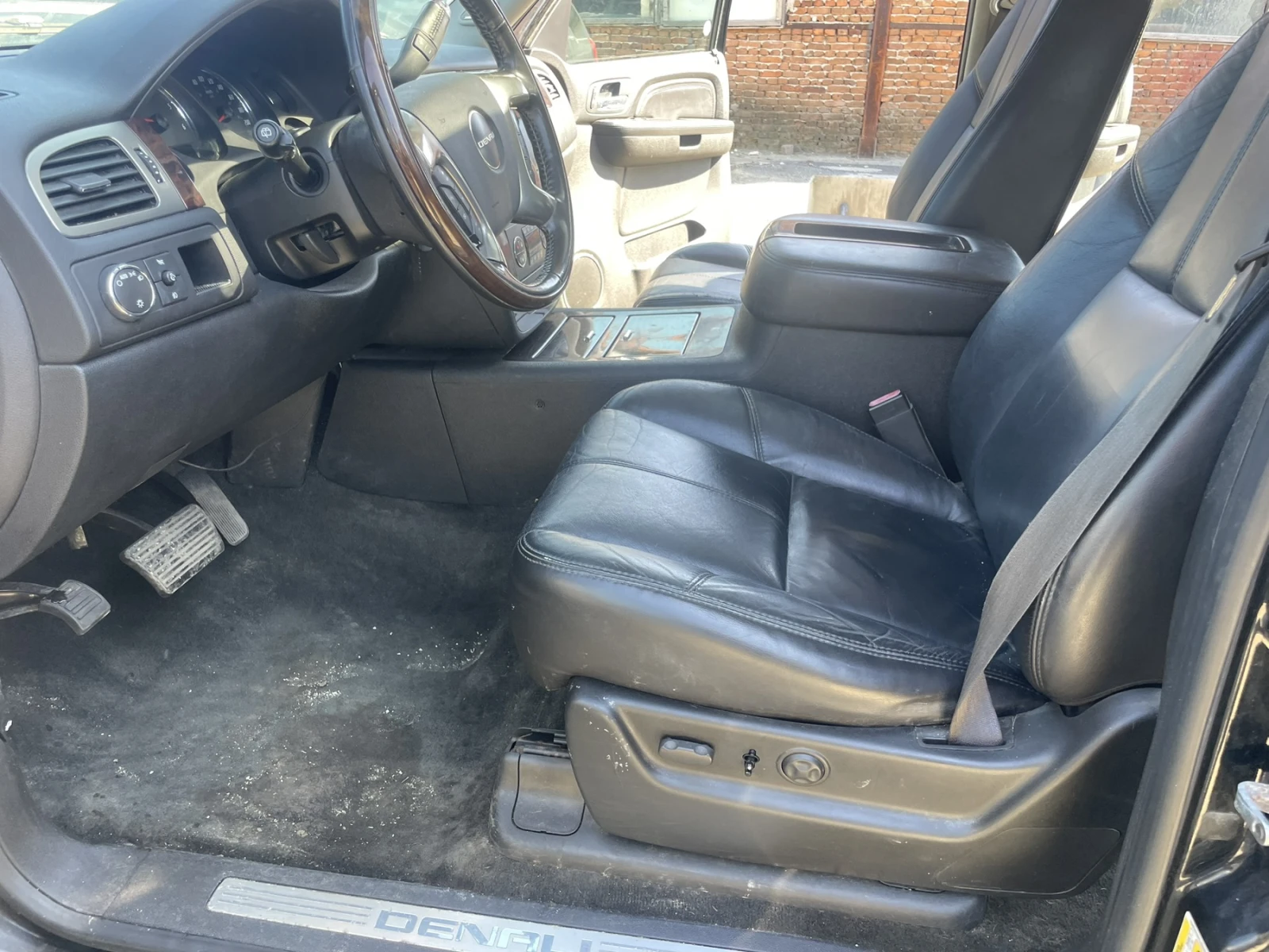 Gmc Yukon  DENALI, снимка 16 - Автомобили и джипове - 53745693