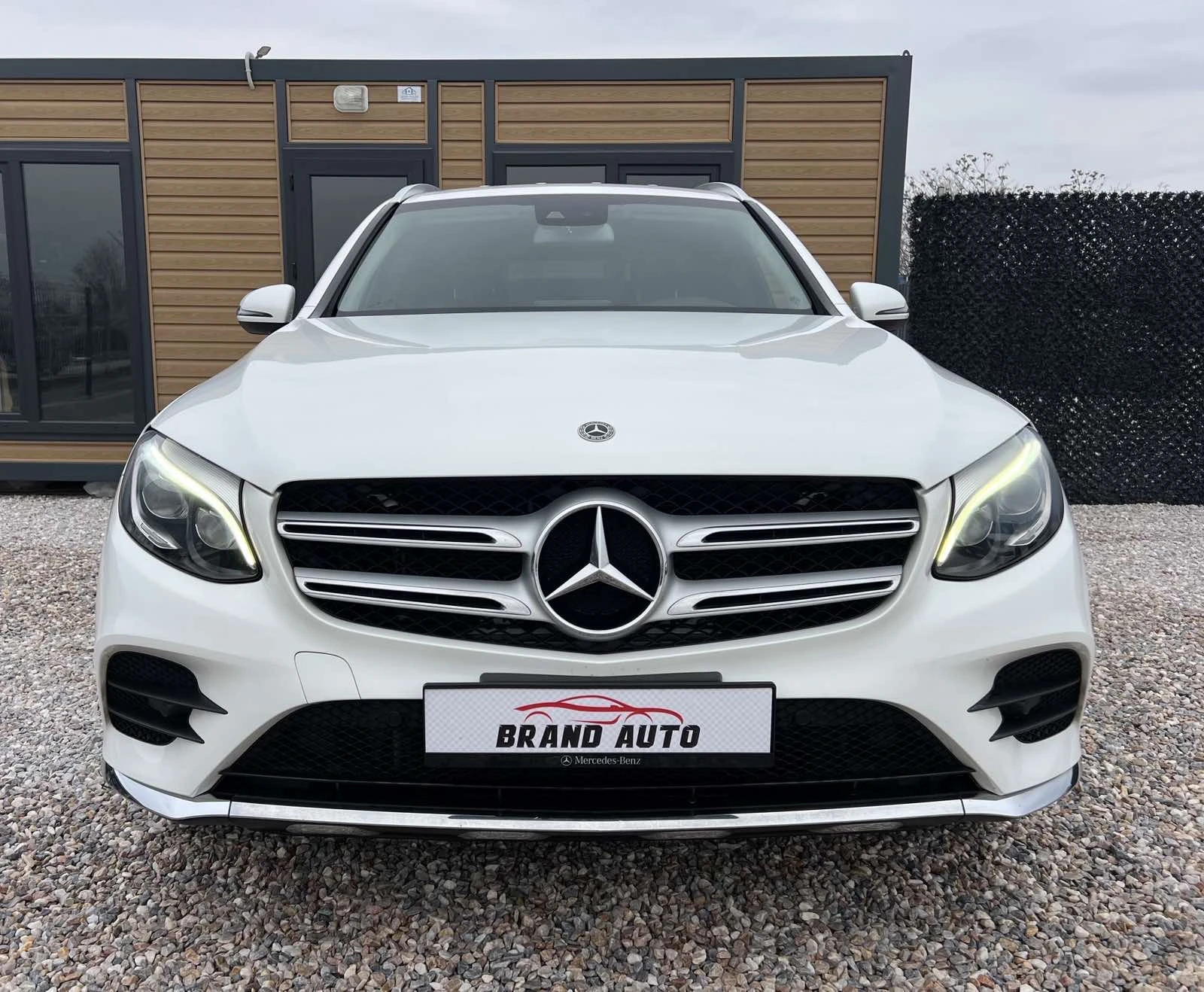 Mercedes-Benz GLC 250 * AMG PREMIUM * 4-MATIC * , снимка 2 - Автомобили и джипове - 53989607