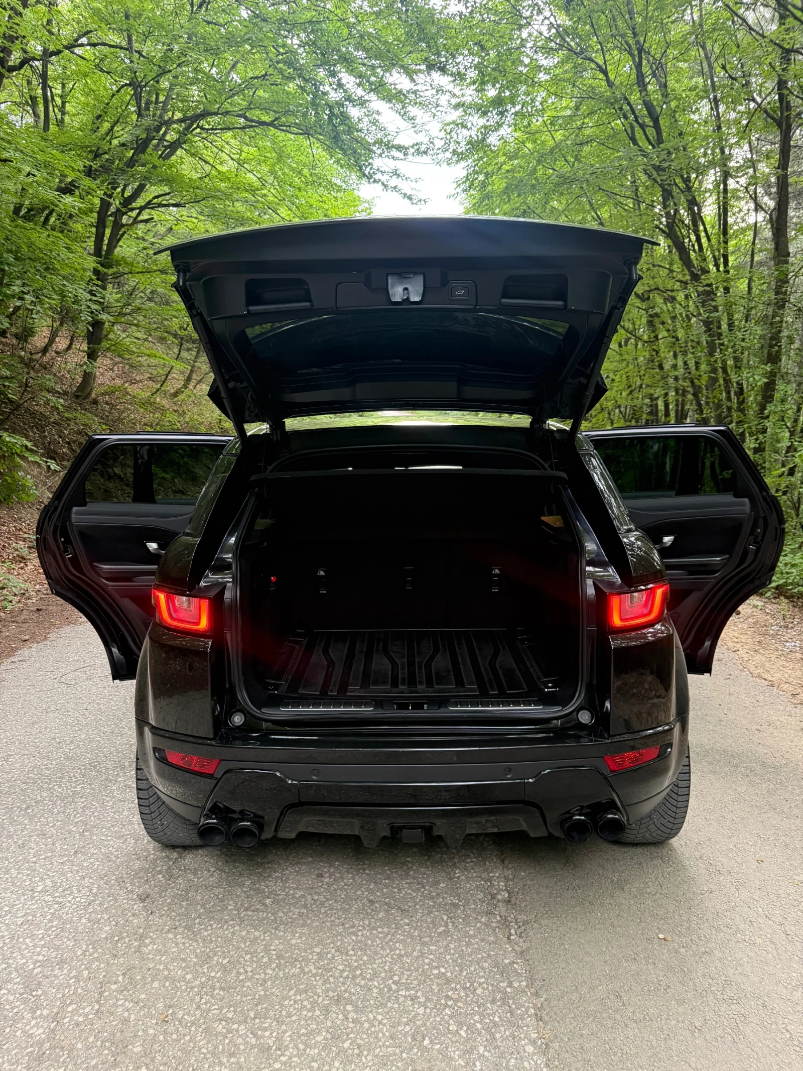 Land Rover Range Rover Evoque 2.0 180к.с HSE-DYNAMiC FULL, снимка 9 - Автомобили и джипове - 54873749