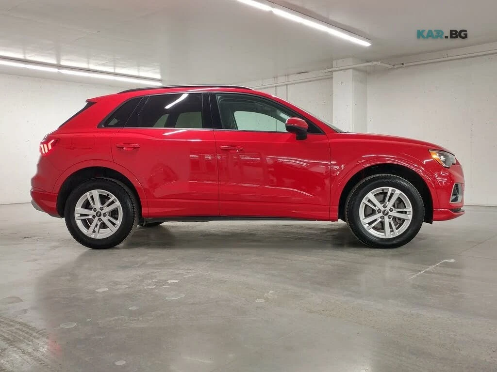 Audi Q3  KOMFORT * KEYLESS * АвтоКредит * (ЦЕНА ДО БГ), снимка 3 - Автомобили и джипове - 54897179