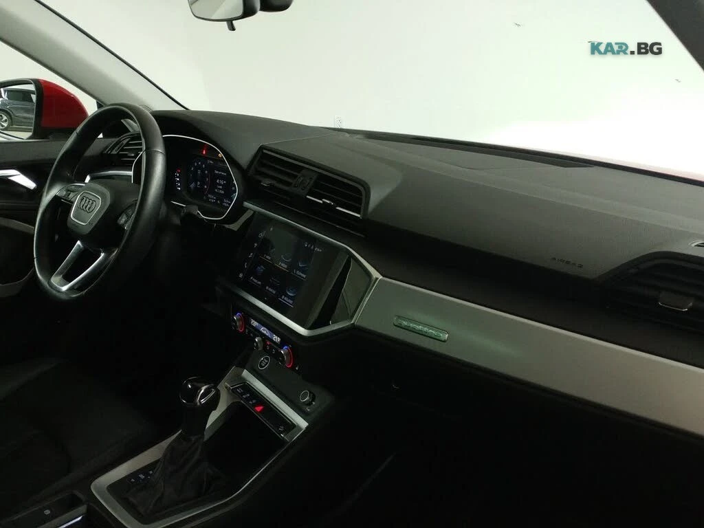 Audi Q3  KOMFORT * KEYLESS * АвтоКредит * (ЦЕНА ДО БГ), снимка 8 - Автомобили и джипове - 54897179