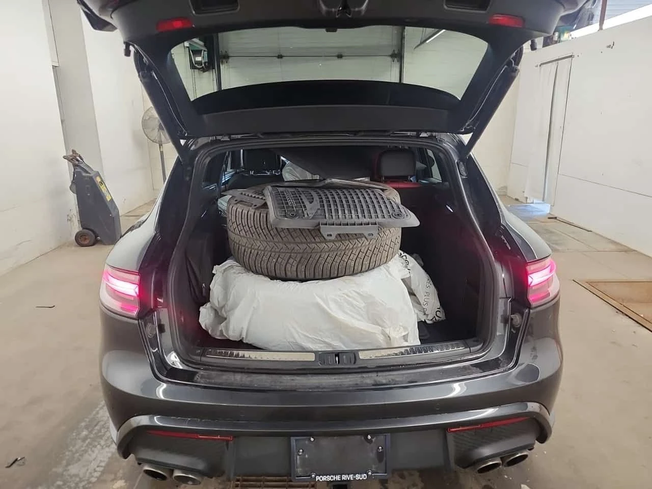 Porsche Macan * S * CARFAX * Без инциденти * , снимка 14 - Автомобили и джипове - 55128457