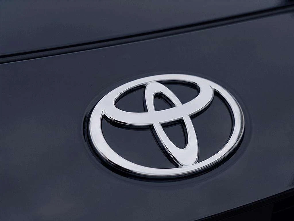 Toyota Rav4 XLE AWD | ДИСТРОНИК | ЦЕНА ДО БЪЛГАРИЯ, снимка 8 - Автомобили и джипове - 56046169