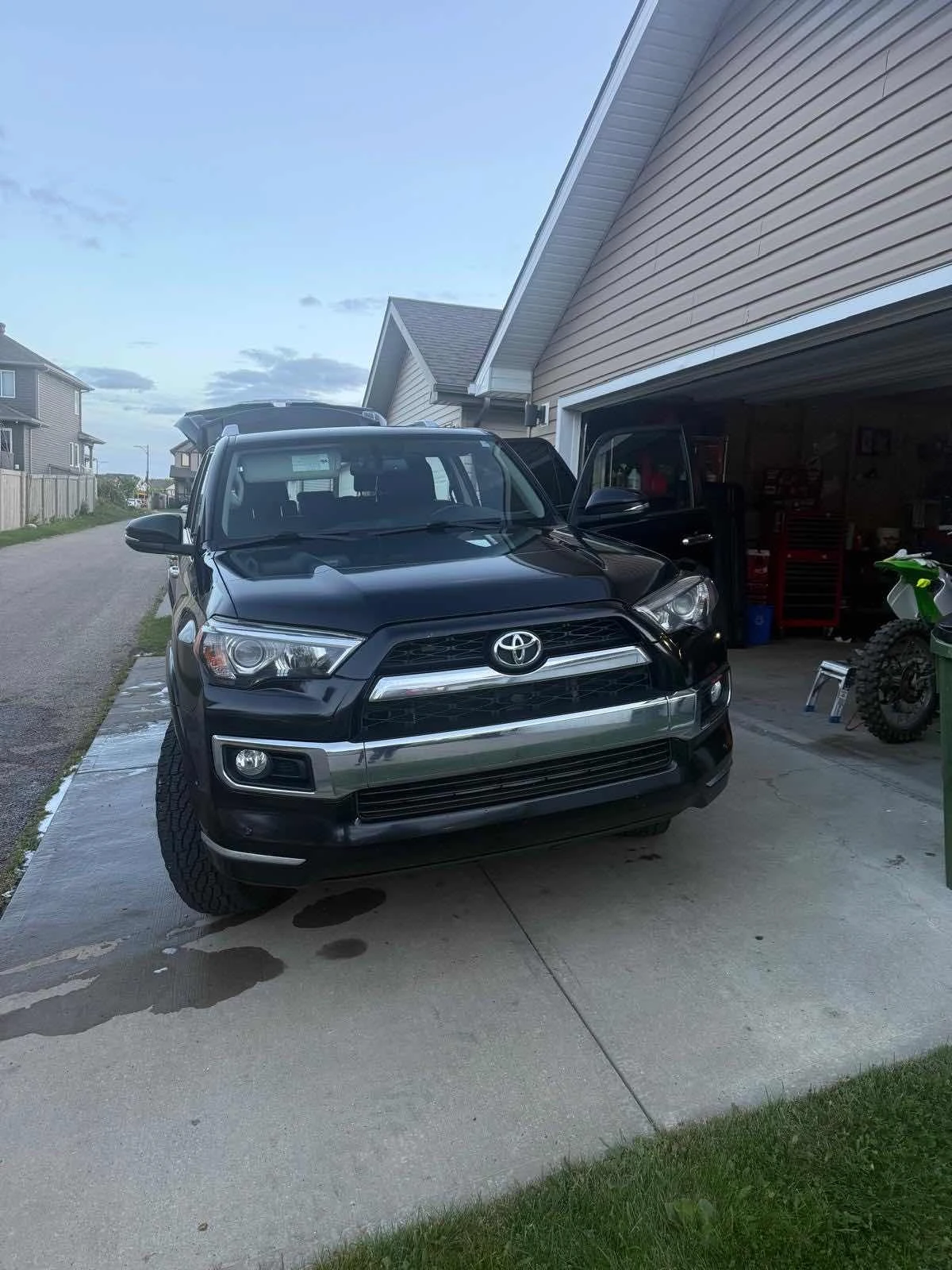 Toyota 4runner * 4WD * CARFAX * ОПЦИЯ ЗА ФИНАНСИРАНЕ, снимка 6 - Автомобили и джипове - 56087156