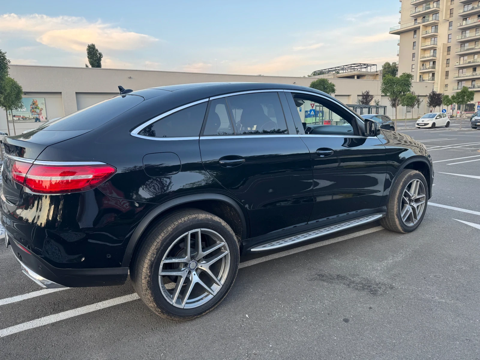 Mercedes-Benz GLE 350, снимка 2 - Автомобили и джипове - 56129346