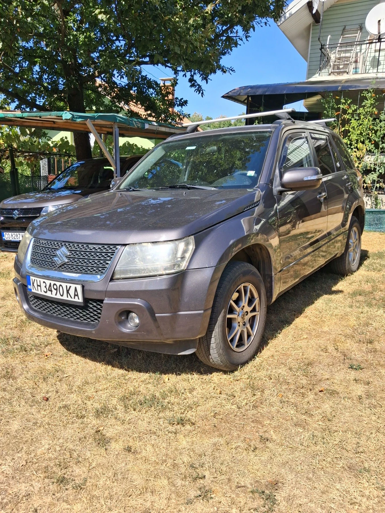 Suzuki Grand vitara Джип.