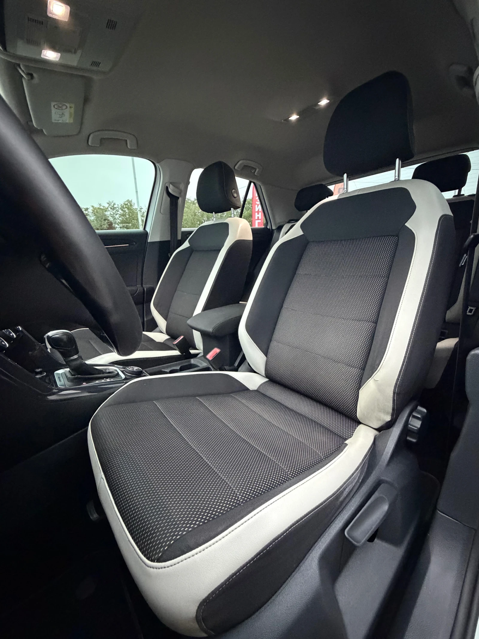 VW T-Roc HIGHLINE 4-MOTION , снимка 12 - Автомобили и джипове - 56274439