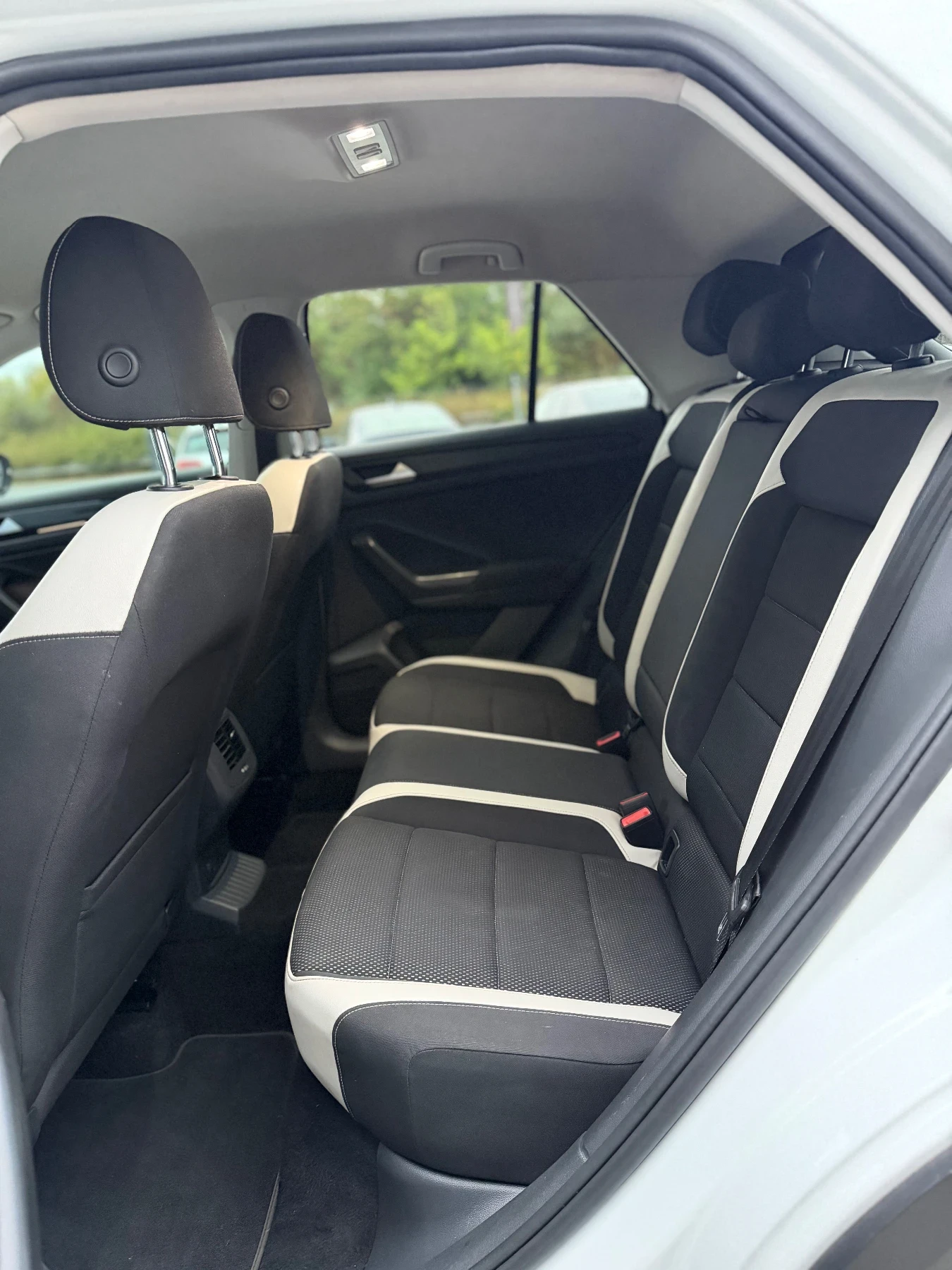 VW T-Roc HIGHLINE 4-MOTION , снимка 15 - Автомобили и джипове - 56274439