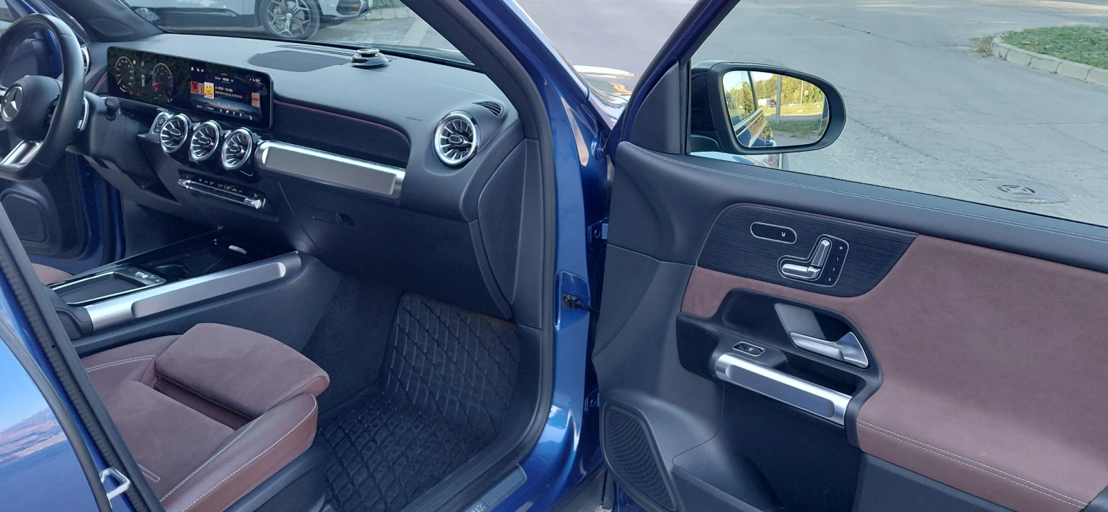 Mercedes-Benz GLB 220 4Matic, снимка 14 - Автомобили и джипове - 56308082