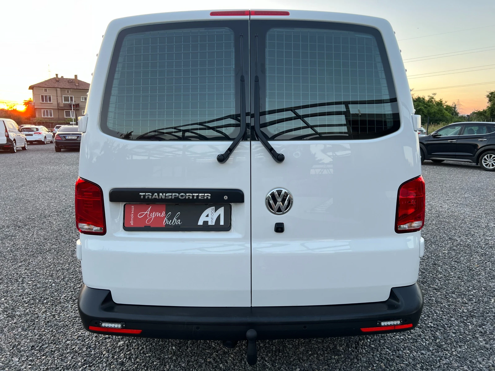 VW T6 2.0TDI ДЪЛГА БАЗА/3-Местен/Сервизна история/, снимка 4 - Бусове и автобуси - 54976698
