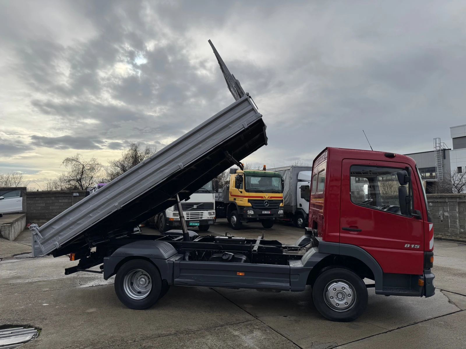 Mercedes-Benz Atego 815 тристранен самосвал 4 метра кош - изображение 5