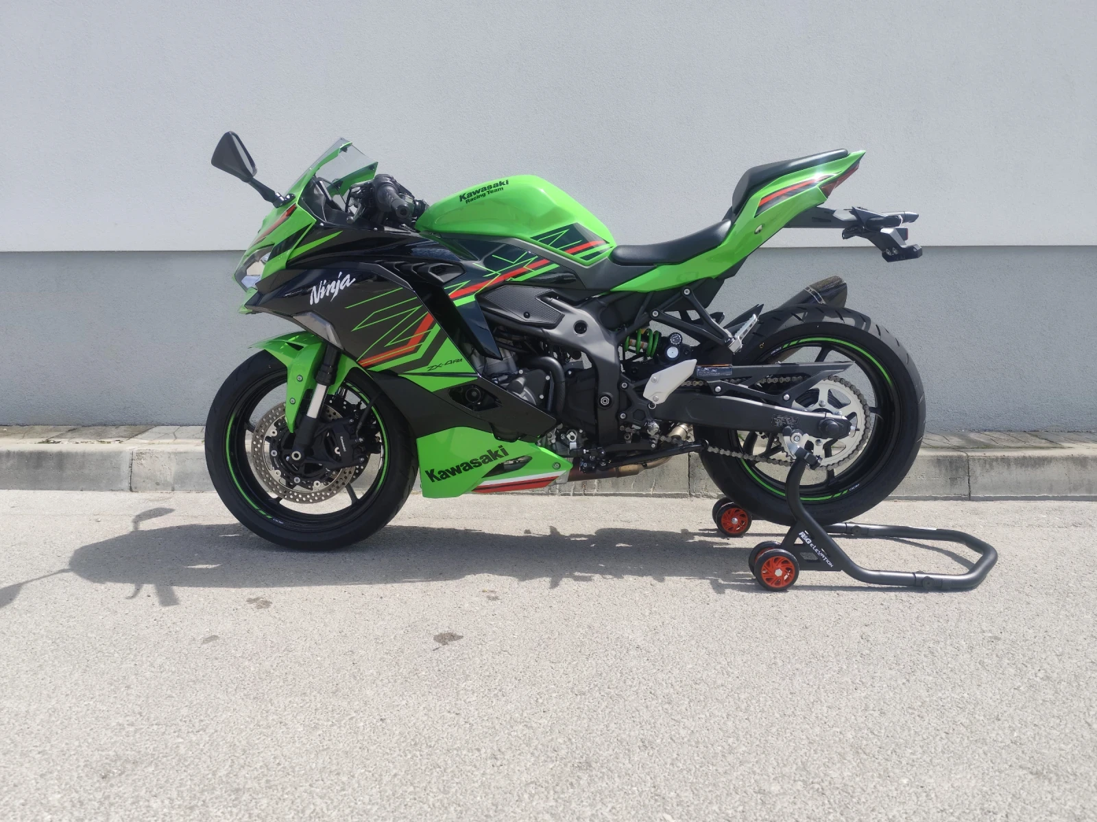 Kawasaki Ninja ZX4RR , снимка 2 - Мотоциклети и мототехника - 54257554