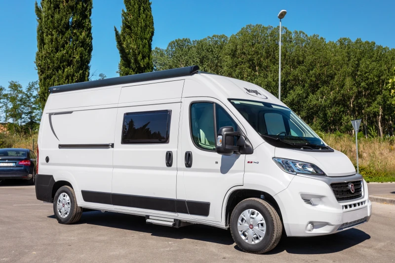 Кемпер McLouis Menfys 3 Fiat Ducato, снимка 1 - Каравани и кемпери - 47498163