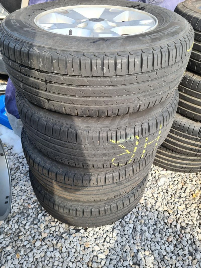 Гуми с джанти Maxxis 215/70R16, снимка 6 - Гуми и джанти - 35996845