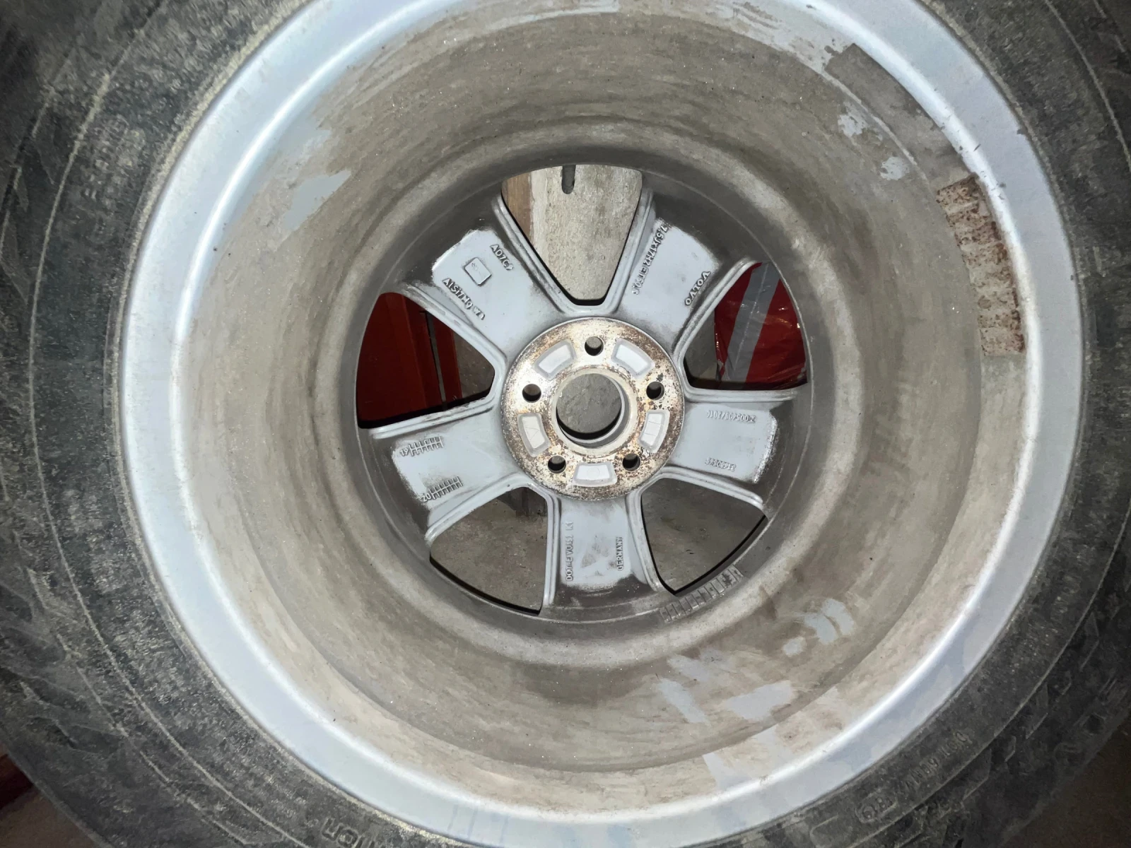 ���� � ������ 235/60R17 �� Volvo XC60 | Mobile.bg � ����������� 2
