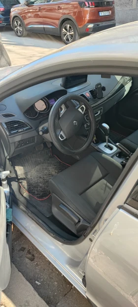 Renault Megane 1.5dci 110 кс  Топ състояние автоматик, снимка 6