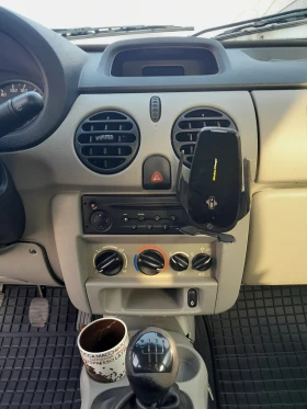 Renault Kangoo 1.6 16v 95кс. Газ-Бензин, снимка 3