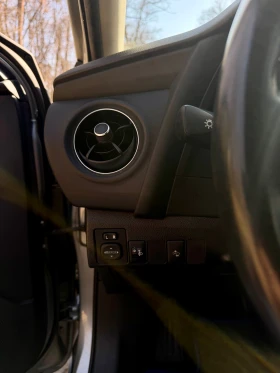 Toyota Auris Първи собственик, Гаранция, Пълна сервизна история, снимка 9