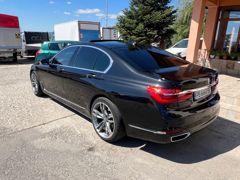 BMW 730 d Xdrive , LASER LIGHTS , Exclusive , Headup , FUL, снимка 4 - Автомобили и джипове - 46830779