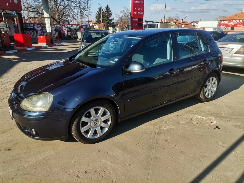 VW Golf, снимка 1 - Автомобили и джипове - 48993400