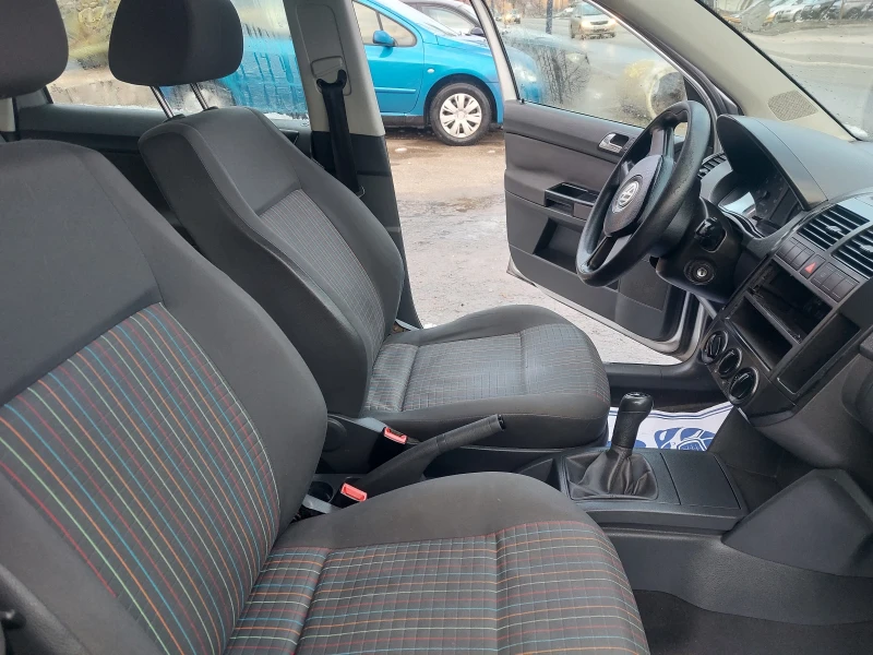 VW Polo 1.2 бензин фейс , снимка 11 - Автомобили и джипове - 49331489