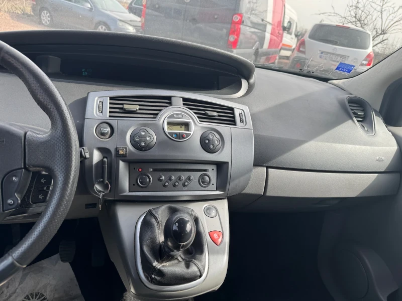 Renault Scenic * 1.5dci* , снимка 13 - Автомобили и джипове - 49462674