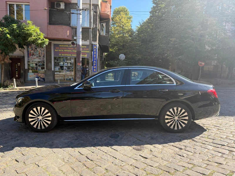 Mercedes-Benz E 300 E Plug-In Hybrid, снимка 3 - Автомобили и джипове - 51880751