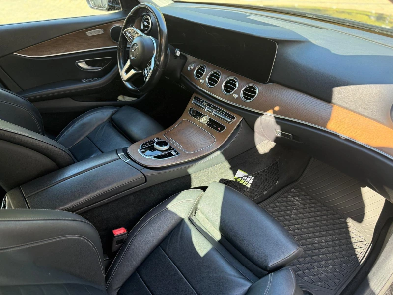 Mercedes-Benz E 300 E Plug-In Hybrid, снимка 11 - Автомобили и джипове - 51880751