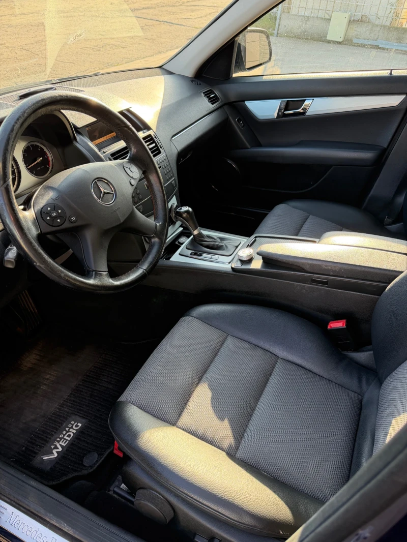 Mercedes-Benz C 220 2.2 CDI - Автоматик, снимка 8 - Автомобили и джипове - 52423065