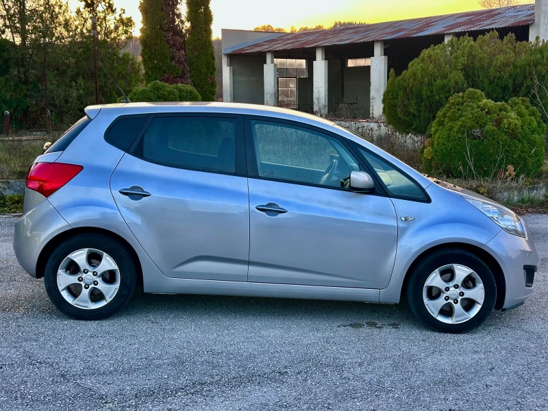 Kia Venga 1.4 CRDi 2013 ТОП СЪСТОЯНИЕ , снимка 8 - Автомобили и джипове - 52433322