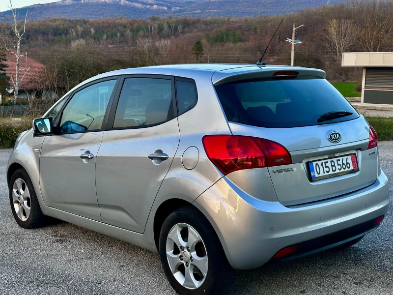 Kia Venga 1.4 CRDi 2013 ТОП СЪСТОЯНИЕ , снимка 5 - Автомобили и джипове - 52433322