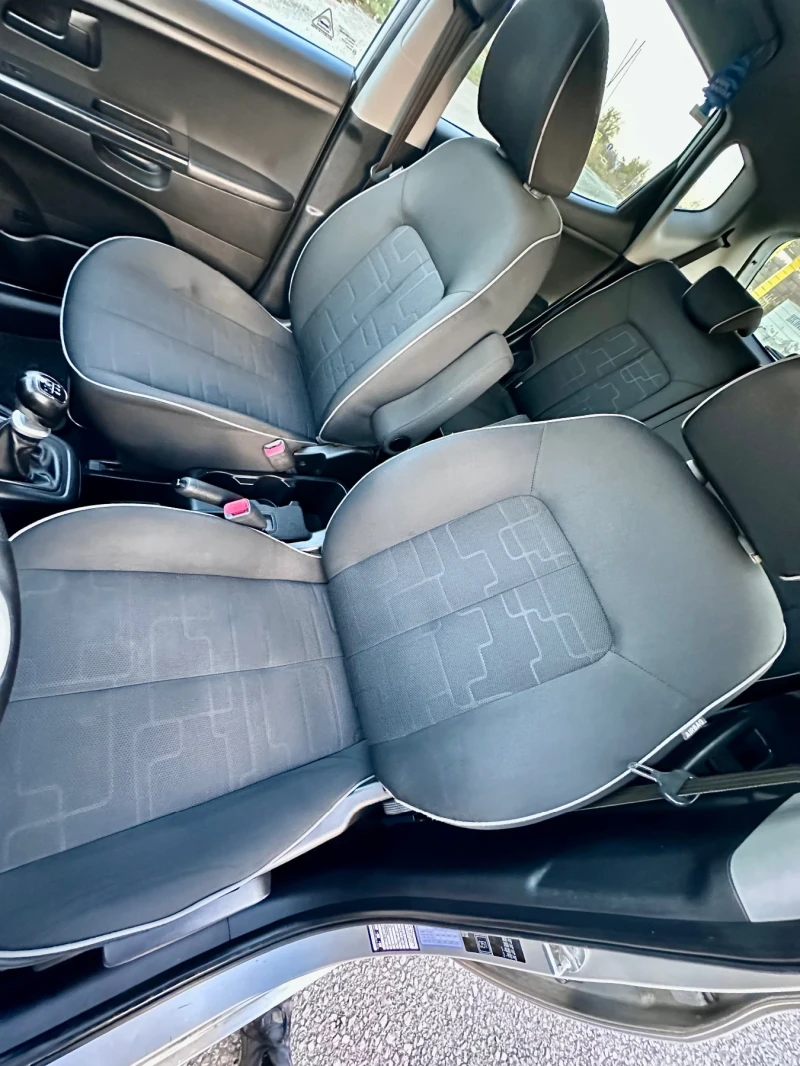 Kia Venga 1.4 CRDi 2013 ТОП СЪСТОЯНИЕ , снимка 9 - Автомобили и джипове - 52433322