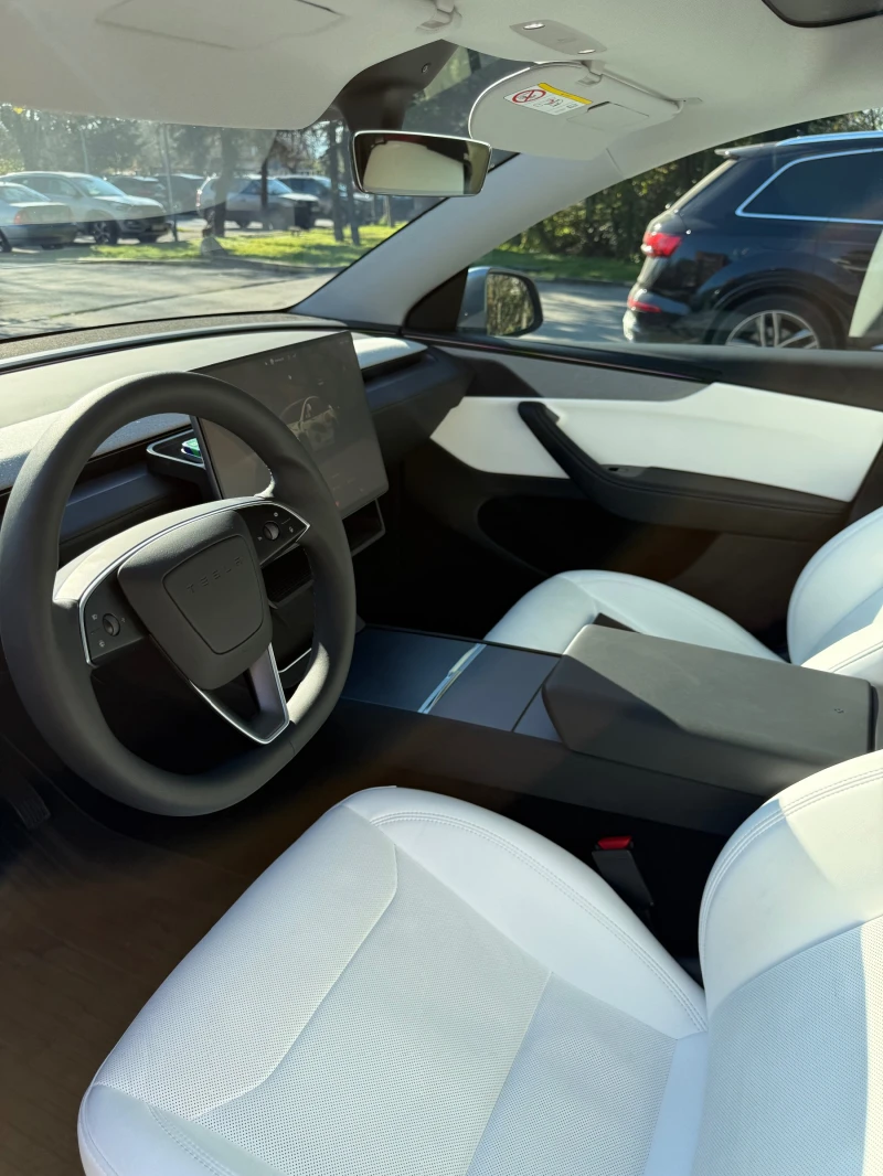 Tesla Model Y JUNIPER НОВА DUAL MOTOR, снимка 13 - Автомобили и джипове - 52851245